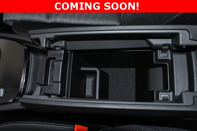 2023 Nissan Rogue SV Image 30 of 38