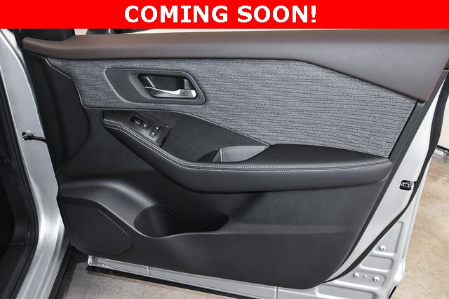 2023 Nissan Rogue SV Image 33 of 38