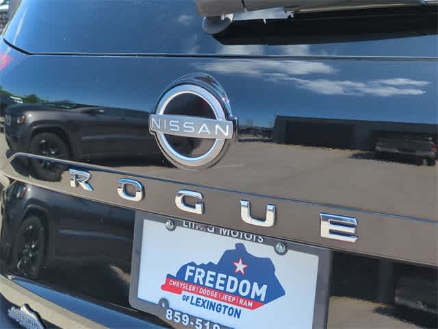 Vehicle image 34 of 37