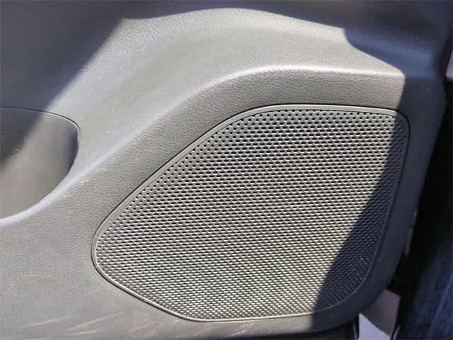 Vehicle image 36 of 37