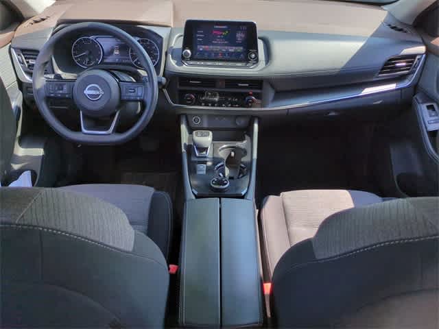 Vehicle image 29 of 37