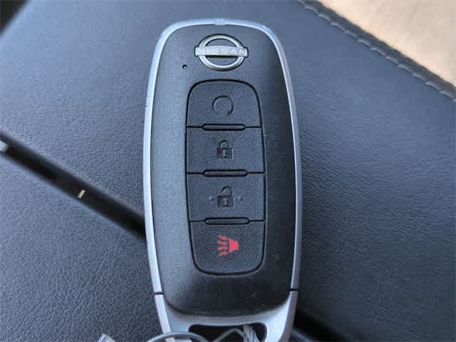 Vehicle image 26 of 37