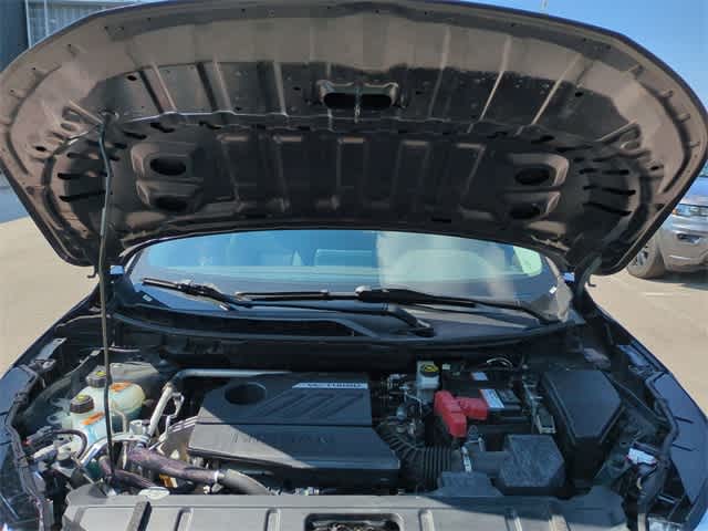 Vehicle image 10 of 37