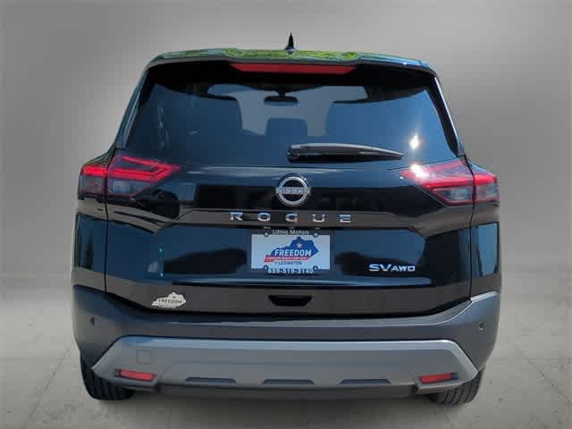 Vehicle image 7 of 37