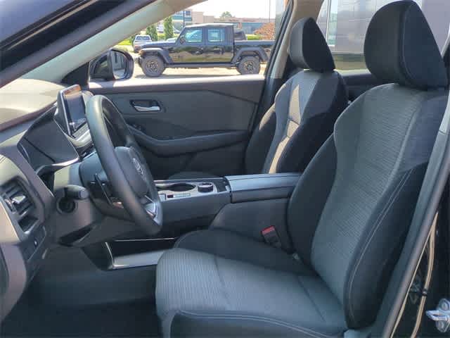 Vehicle image 18 of 37