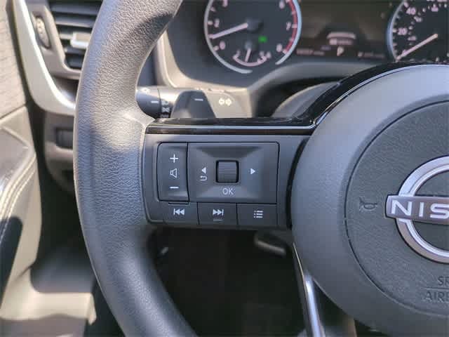 Vehicle image 20 of 37