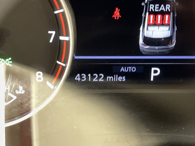 Vehicle image 20 of 27