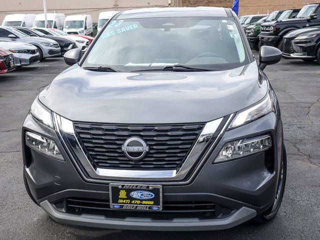 2023 Nissan Rogue SV Image 3 of 31
