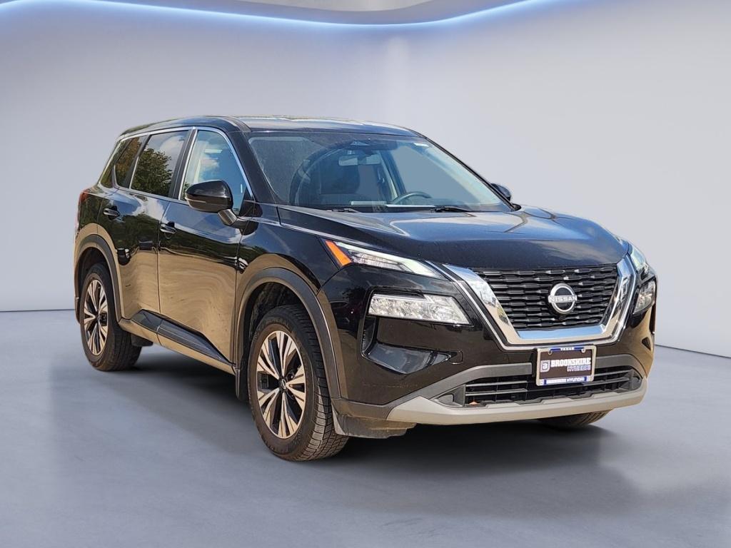 2023 Nissan Rogue SV Image 3 of 33