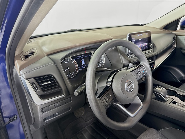 2023 Nissan Rogue SV Image 19 of 34