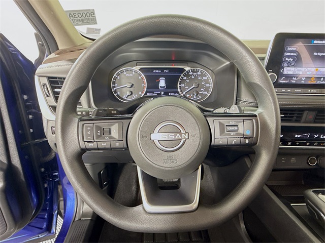 2023 Nissan Rogue SV Image 30 of 34