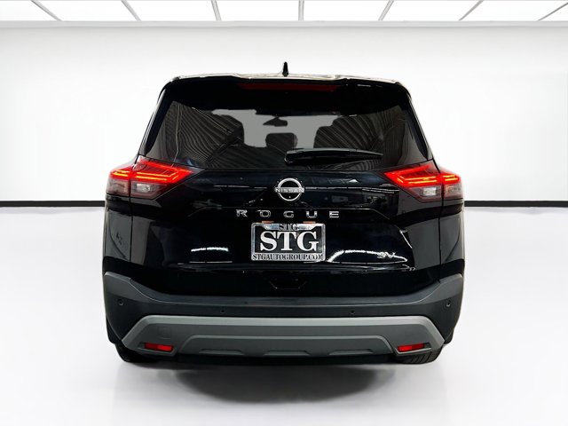 2023 Nissan Rogue SV Image 6 of 23