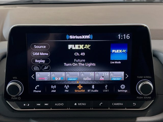 2023 Nissan Rogue SV Image 17 of 23