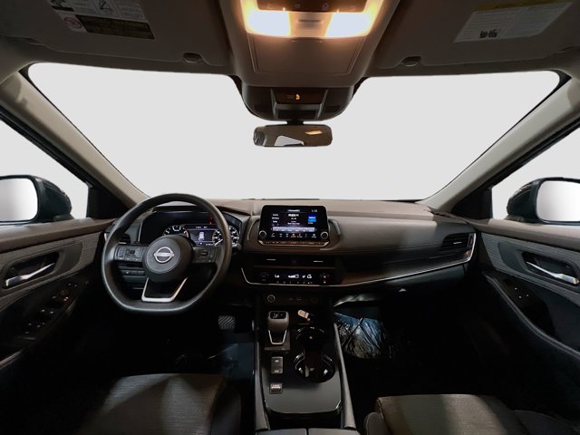 2023 Nissan Rogue SV Image 13 of 23