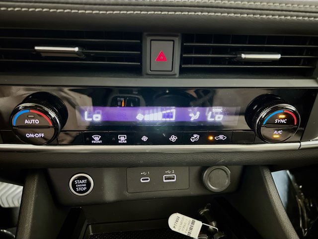 2023 Nissan Rogue SV Image 20 of 23