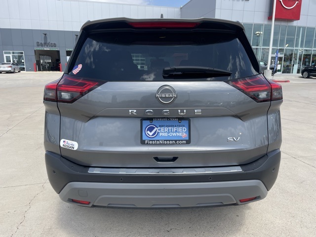 Vehicle image 5 of 21