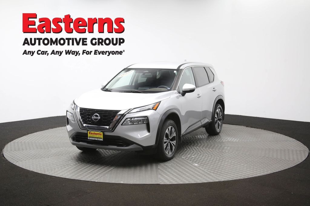 2023 Nissan Rogue SV Image 3 of 126