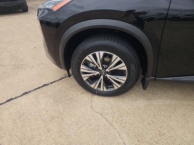 Vehicle image 6 of 23