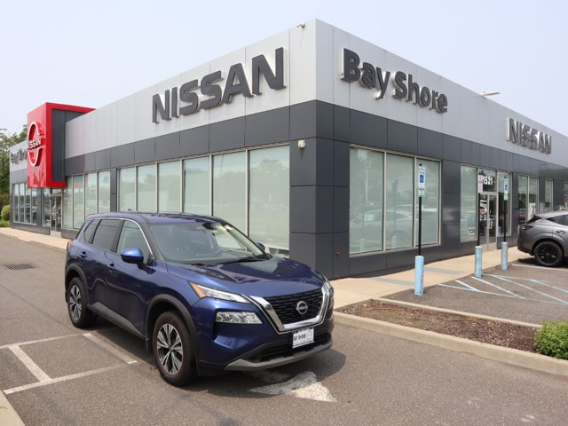 2023 Nissan Rogue SV Image 3 of 34