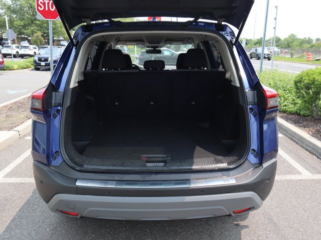 2023 Nissan Rogue SV Image 30 of 34