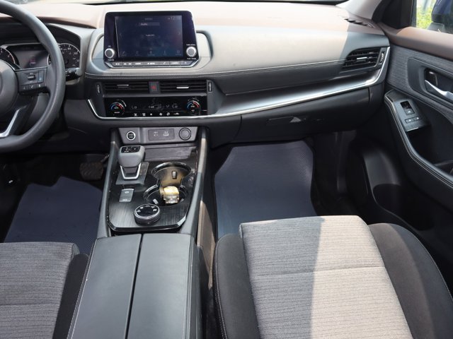 2023 Nissan Rogue SV Image 20 of 34