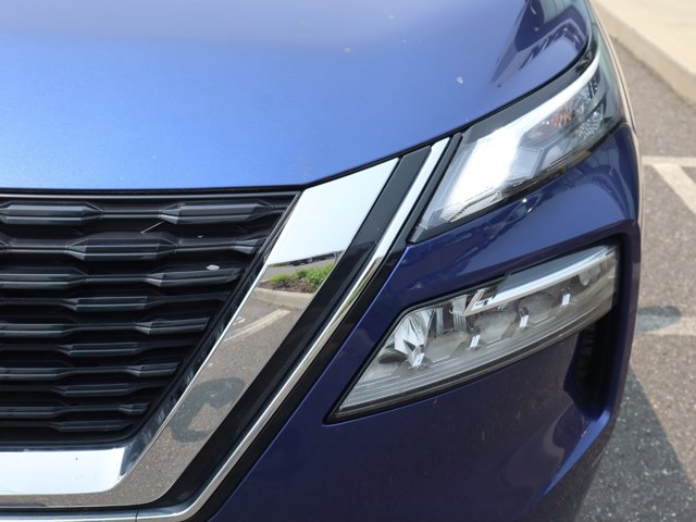 2023 Nissan Rogue SV Image 14 of 34