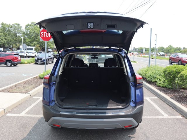 2023 Nissan Rogue SV Image 29 of 34