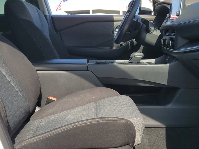 Vehicle image 32 of 33
