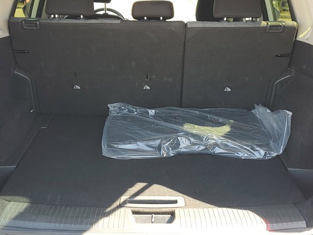 Vehicle image 14 of 33