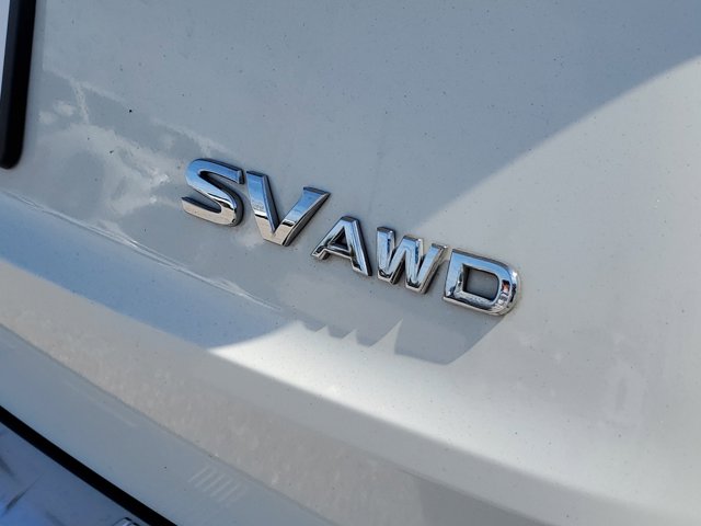 Vehicle image 13 of 33