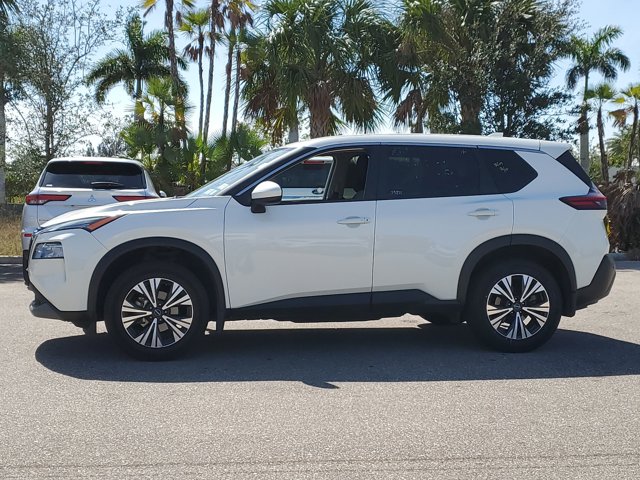 Vehicle image 2 of 33