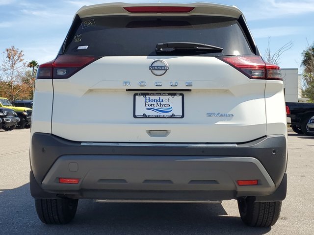 Vehicle image 5 of 33