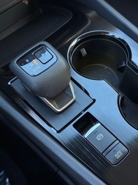 2023 Nissan Rogue SV Image 33 of 45