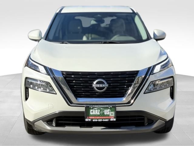 2023 Nissan Rogue SV Image 2 of 45