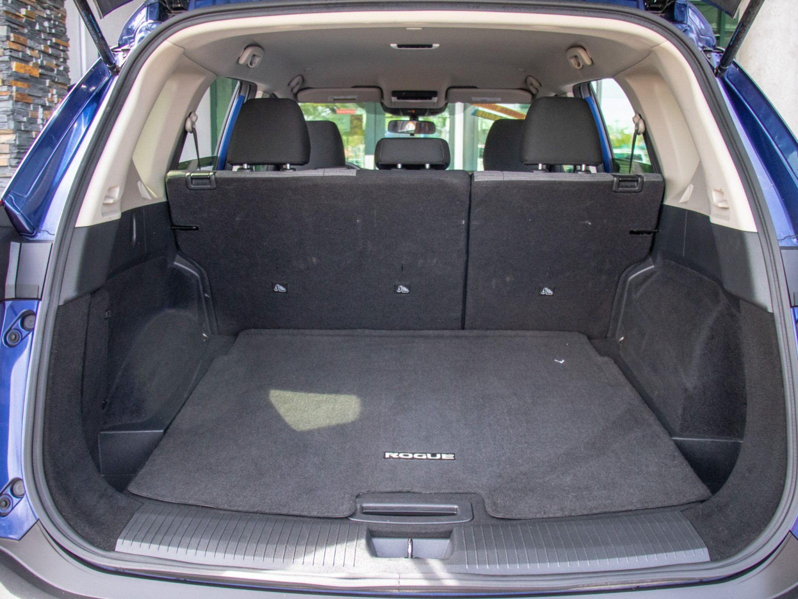 Vehicle image 25 of 26