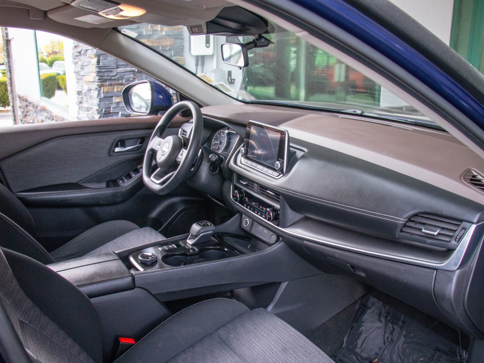 Vehicle image 18 of 26