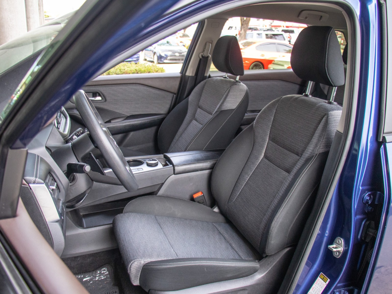 Vehicle image 10 of 26