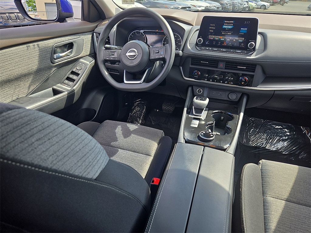 2023 Nissan Rogue SV Image 21 of 31