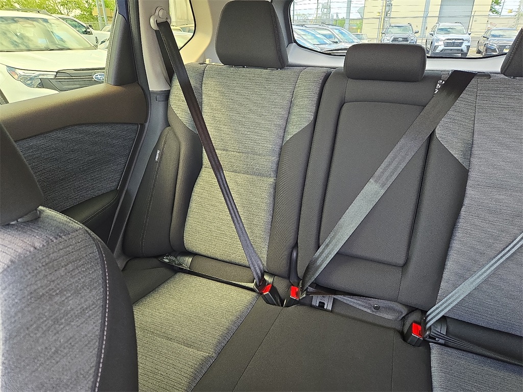 2023 Nissan Rogue SV Image 17 of 31