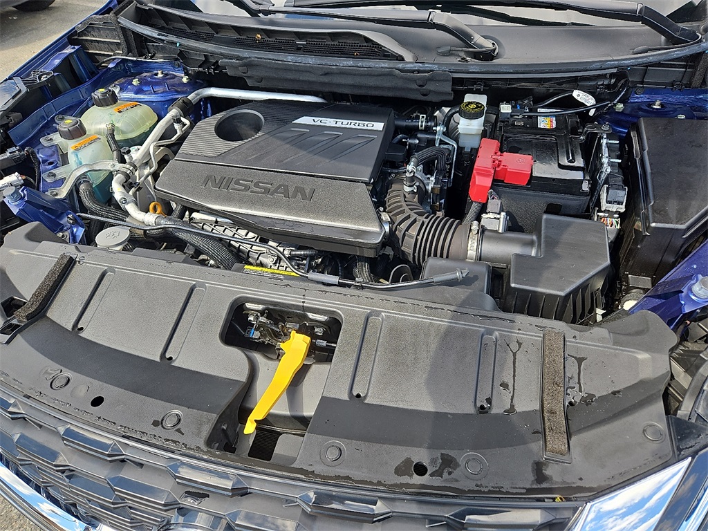 2023 Nissan Rogue SV Image 13 of 31