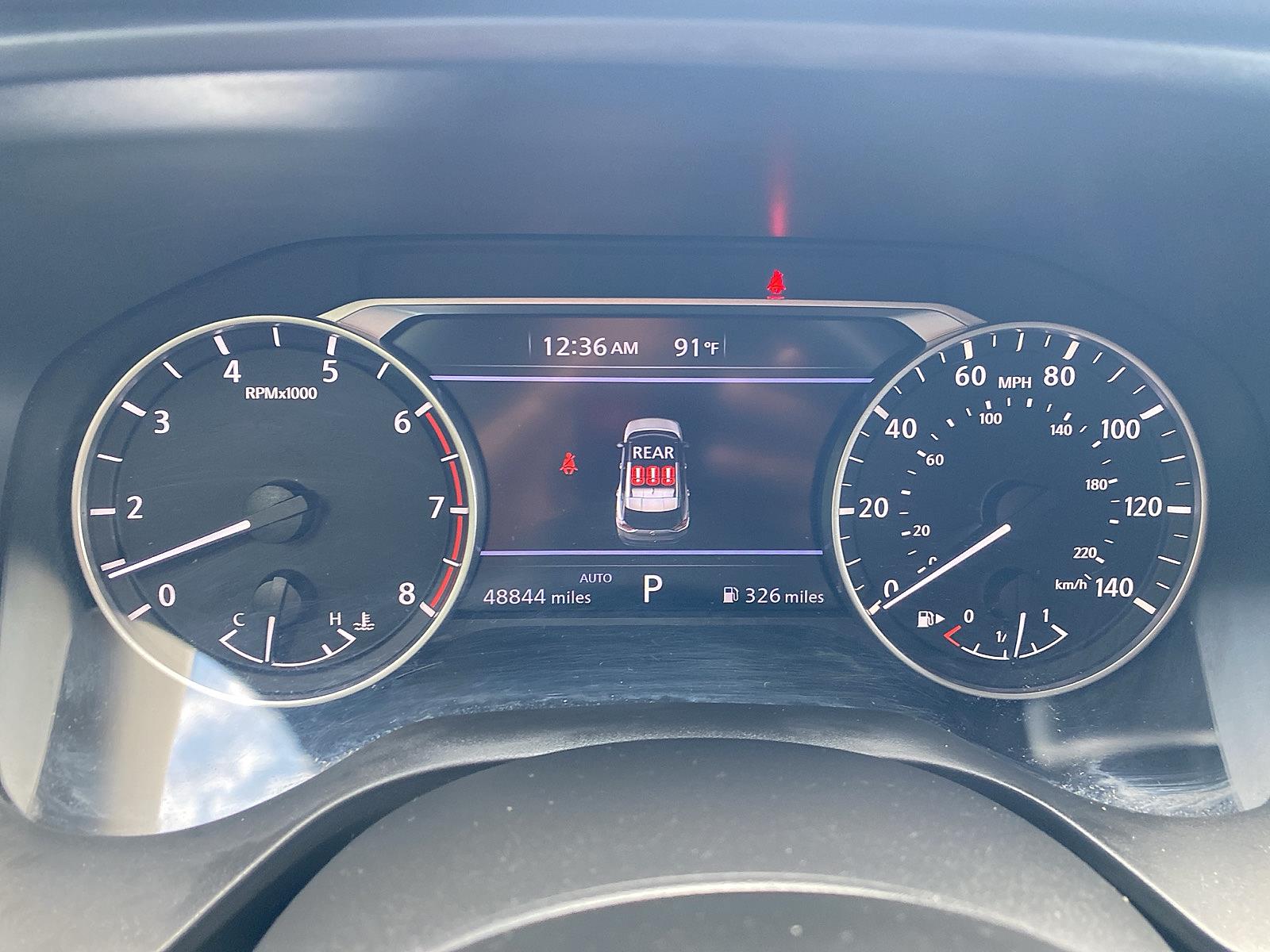 Vehicle image 15 of 27