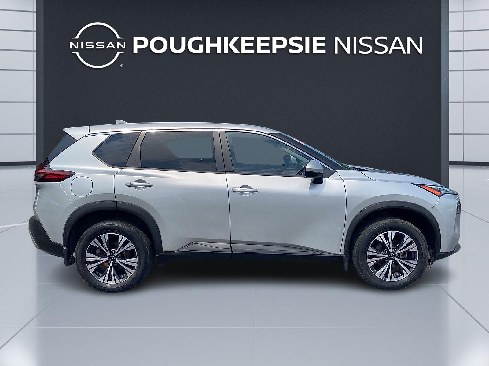 Vehicle image 4 of 26