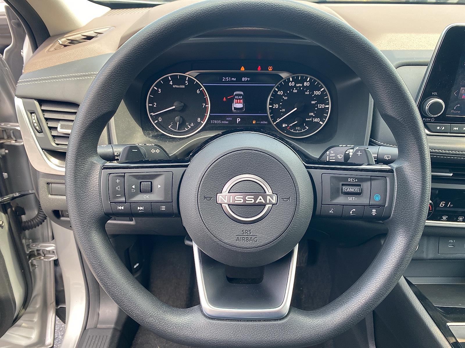 Vehicle image 13 of 26