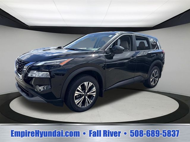 2023 Nissan Rogue SV Image 1 of 32