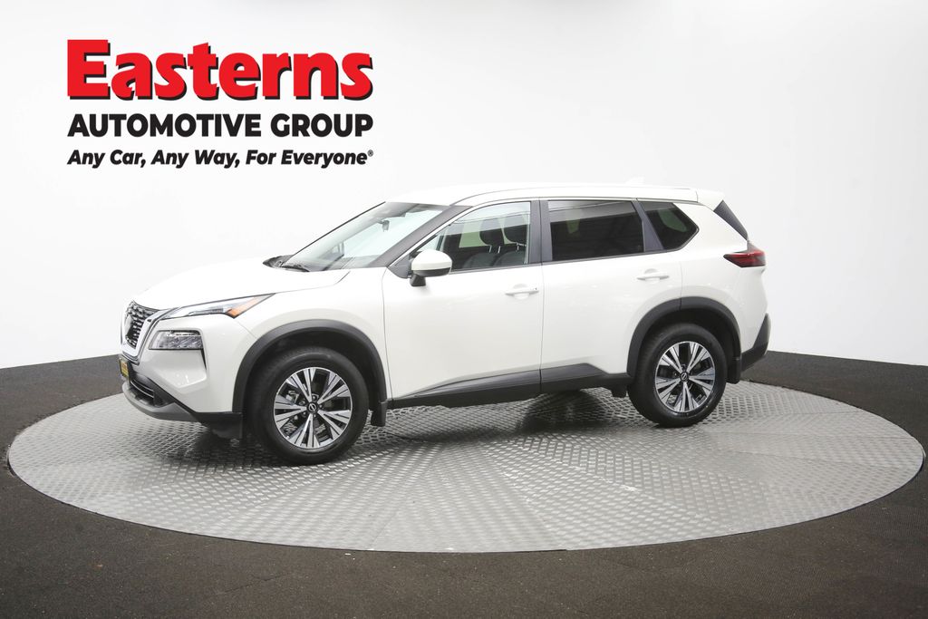 2023 Nissan Rogue SV Image 2 of 66