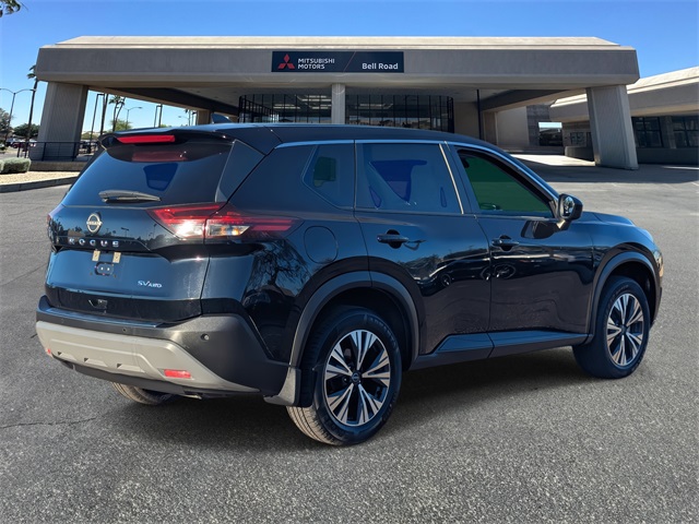 2023 Nissan Rogue SV Image 4 of 32