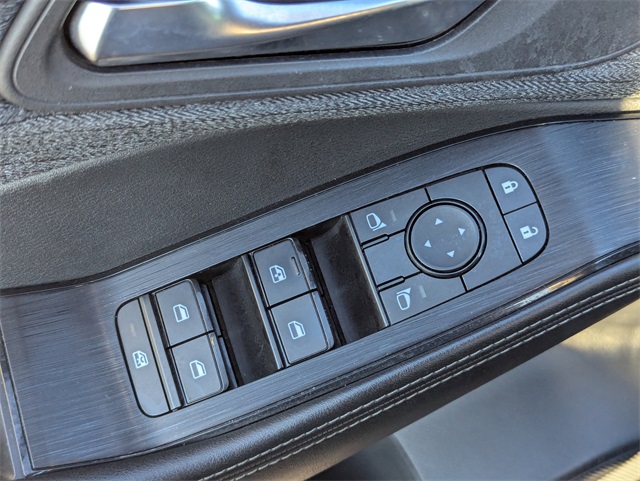 2023 Nissan Rogue SV Image 28 of 32