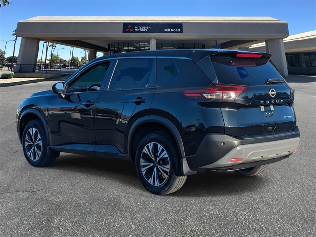 2023 Nissan Rogue SV Image 5 of 32