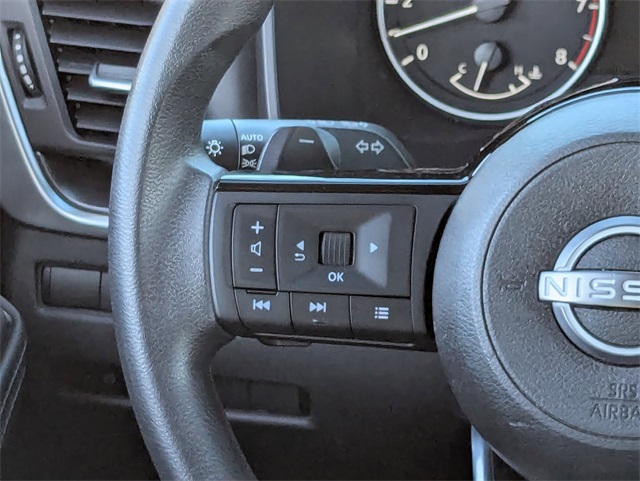 2023 Nissan Rogue SV Image 26 of 32