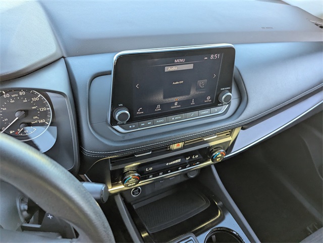 2023 Nissan Rogue SV Image 23 of 32